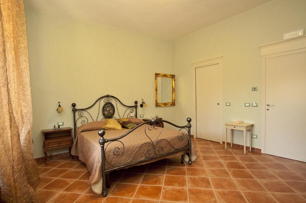 Le Camere Di Nonna Mara モンテスクダイオ 部屋 写真